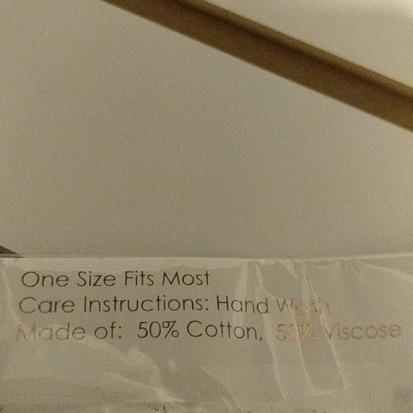 Ella shea leopard print face mask - Picture 3 of 3